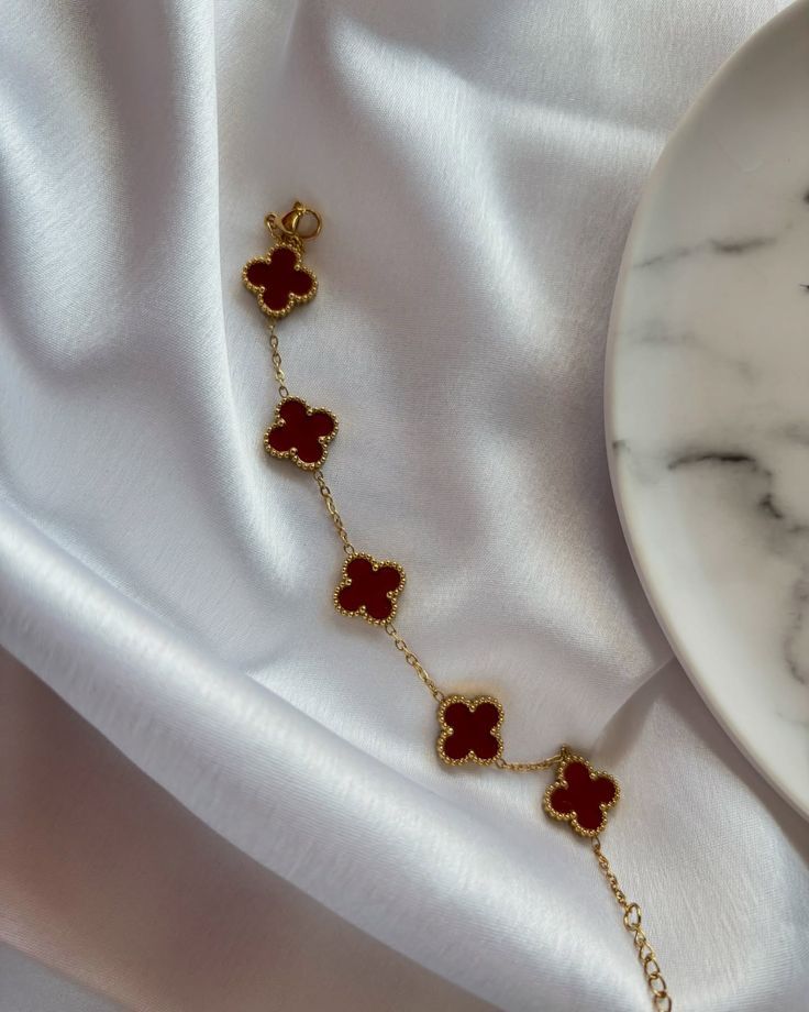 Maroon Clover Bracelet