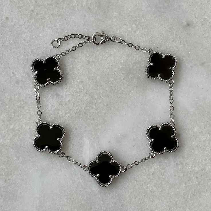 Luna Clover Bracelet