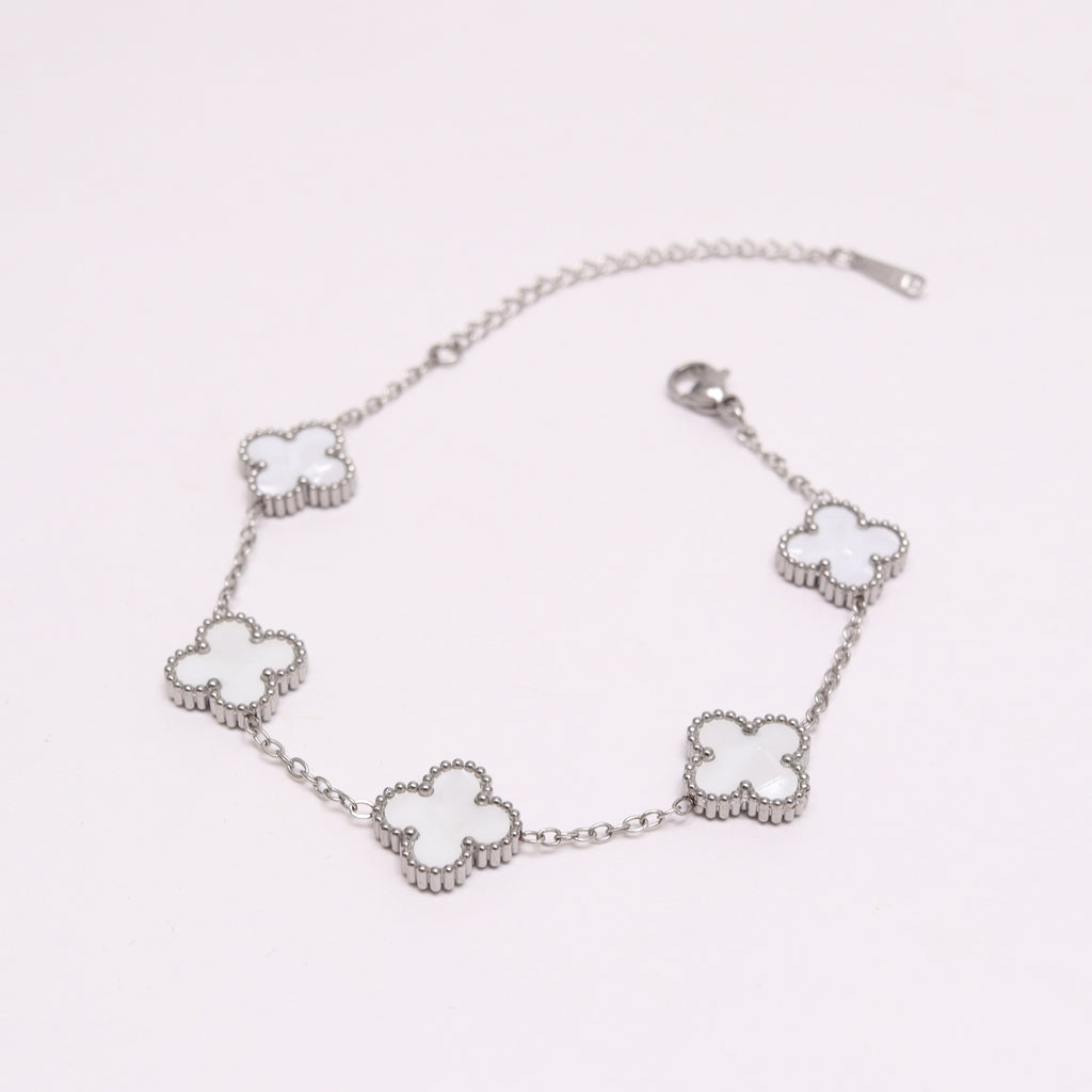 Pearl Clover Bracelet