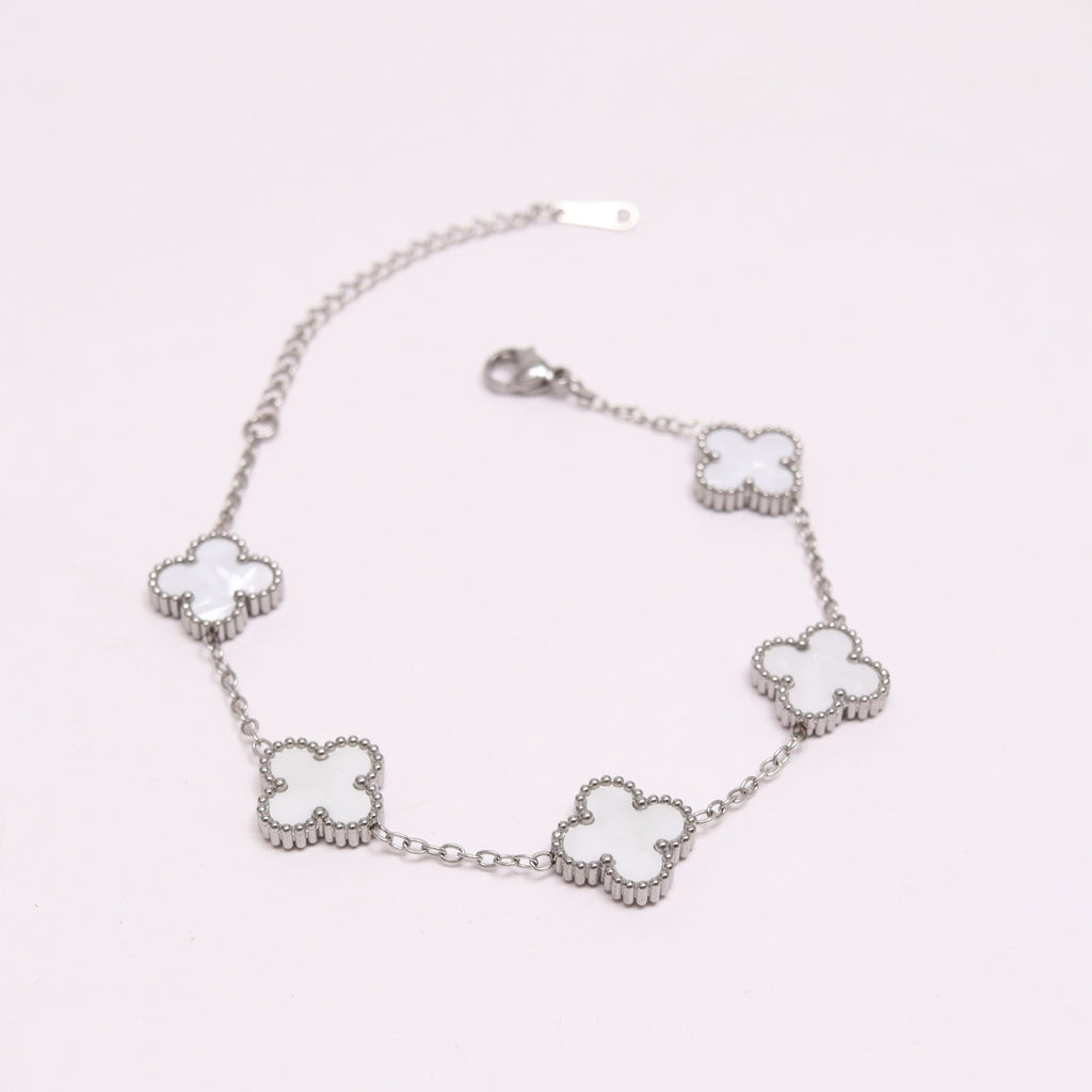 Pearl Clover Bracelet