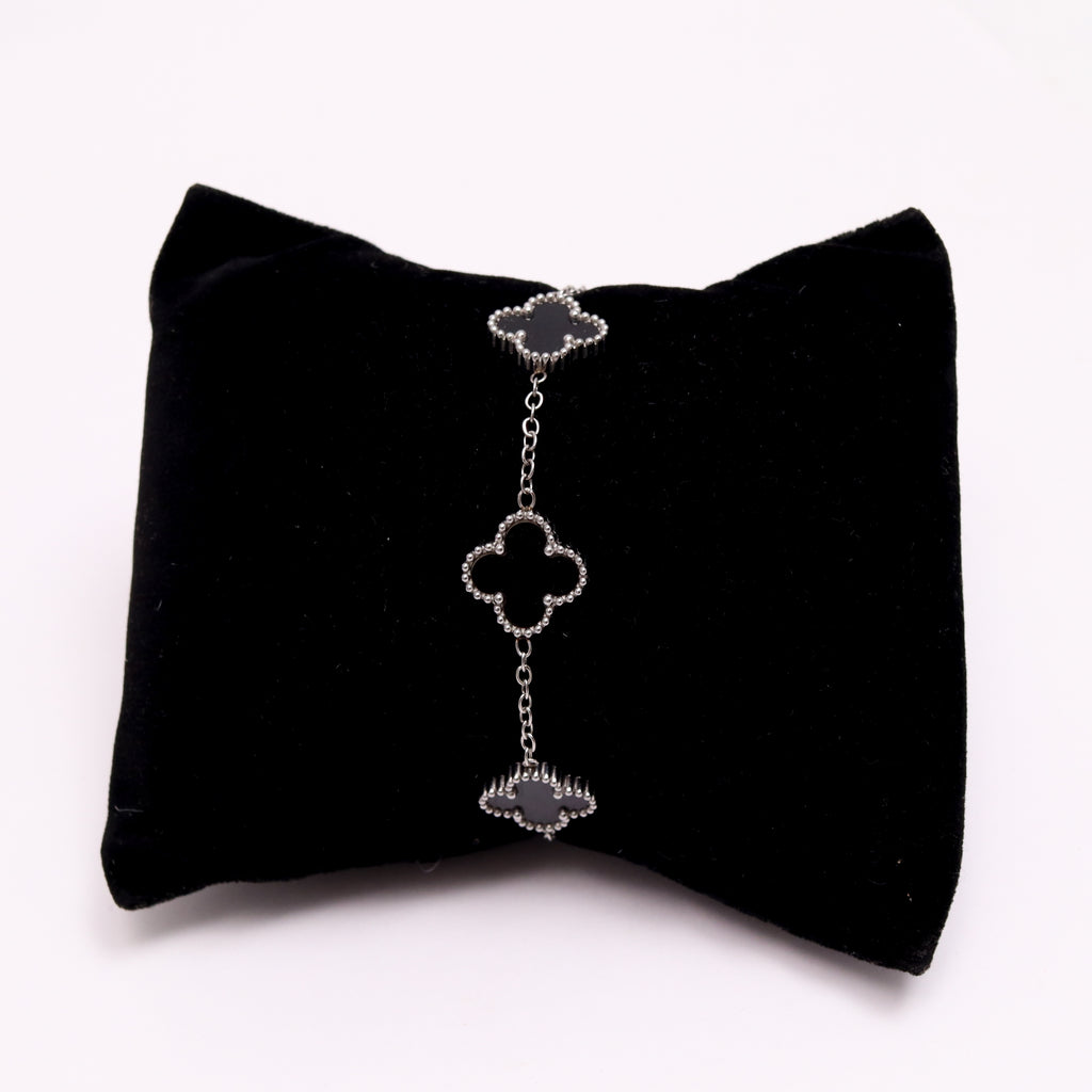 Luna Clover Bracelet