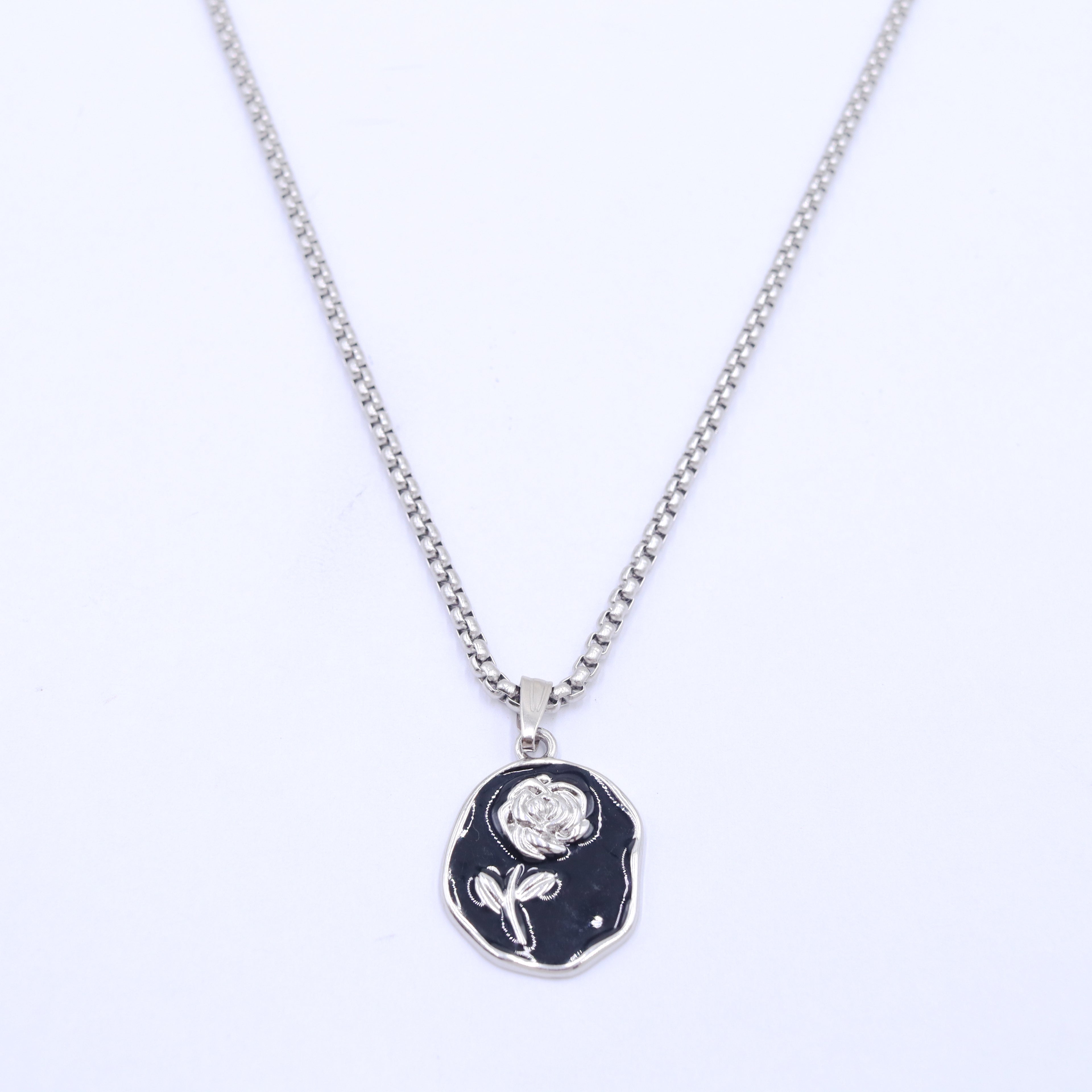 Midnight Rose Chain