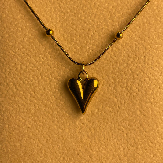 Eterna Heart Necklace