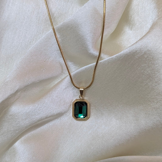 Elysian Emerald Pendant