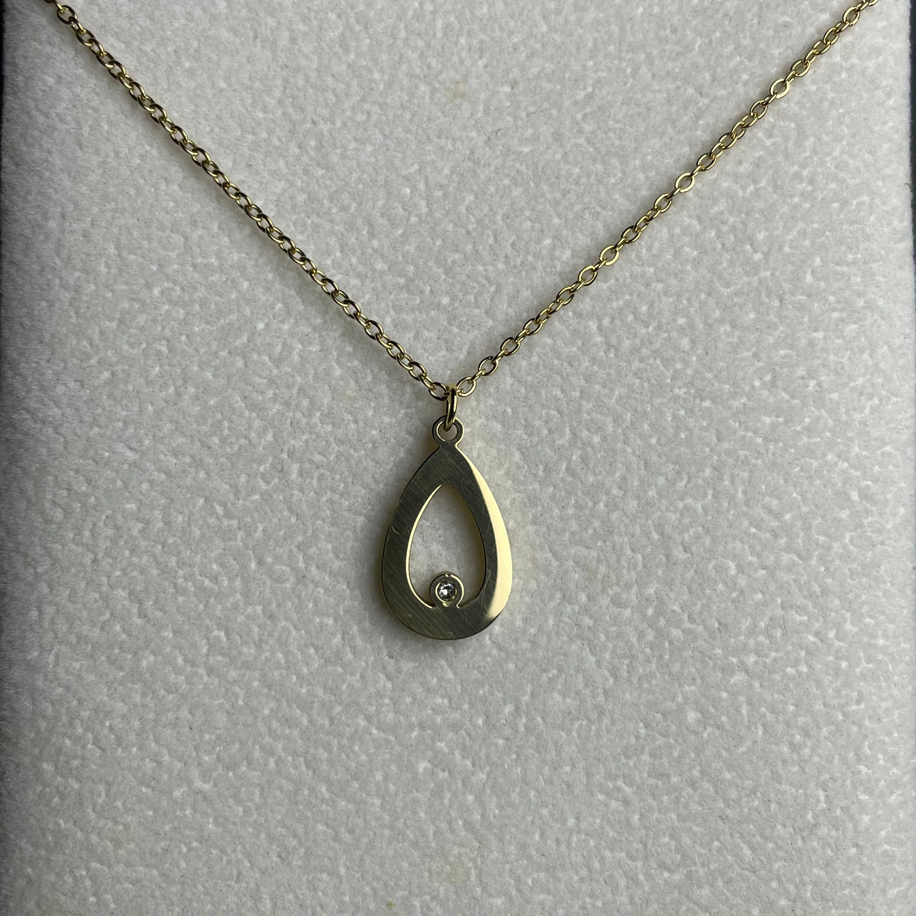 Diamond Dew Necklace